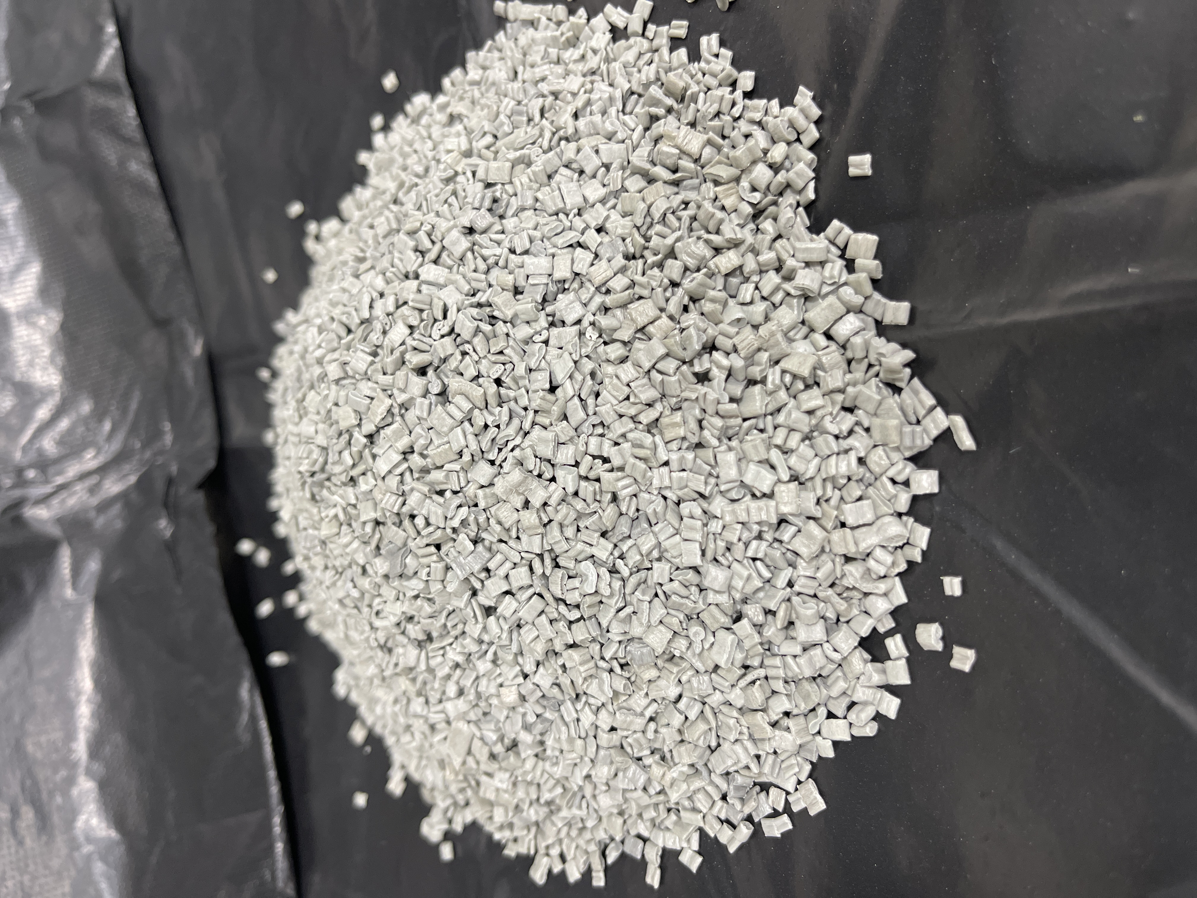 Recycled plastic pellets 
